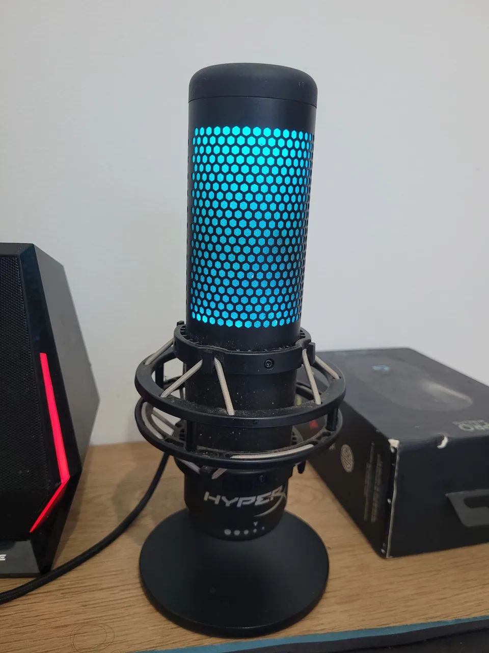 HyperX QUADCAST S 中古品 HyperX Quadcast S - Periféricos e Acessórios de Computador