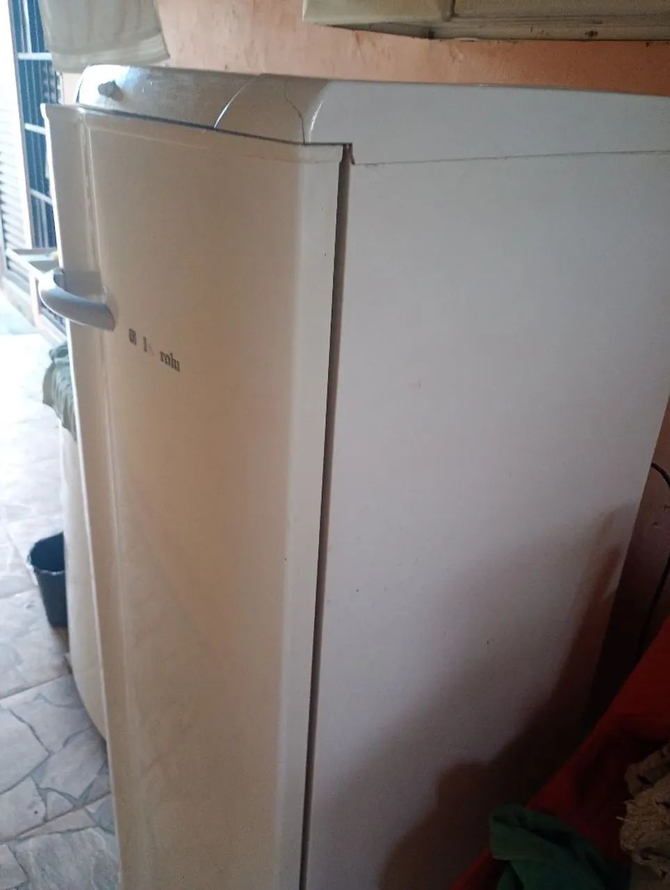 Eletrolux 250 litros 