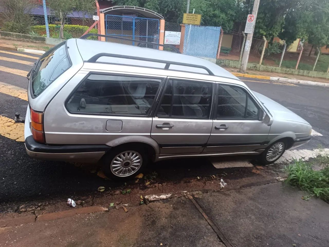 Volkswagen Quantum Glsi / GLS 1.8/sport/ Family 2.0 (álcool) 1994