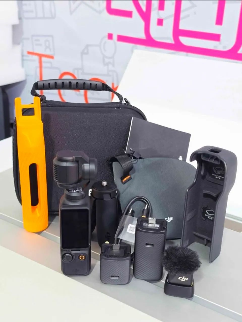 Câmera DJI Osmo Pocket 3 - Kit combo Completo  - Foto 2