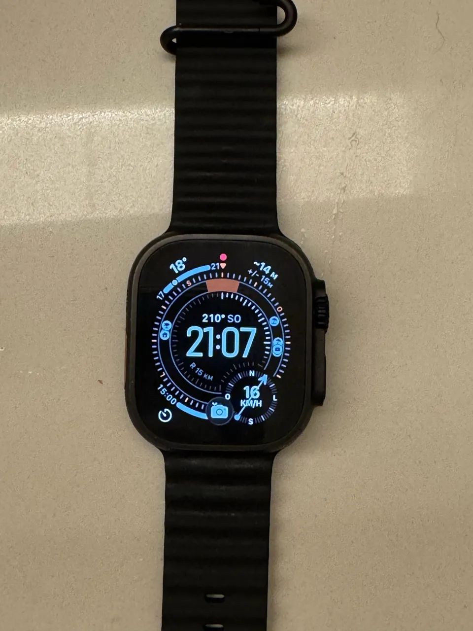 Apple Watch Ultra 2 - Foto 2