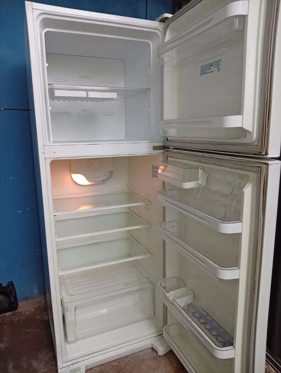 Geladeira Eletrolux 475 litros funcionando perfeitamente  - Foto 3