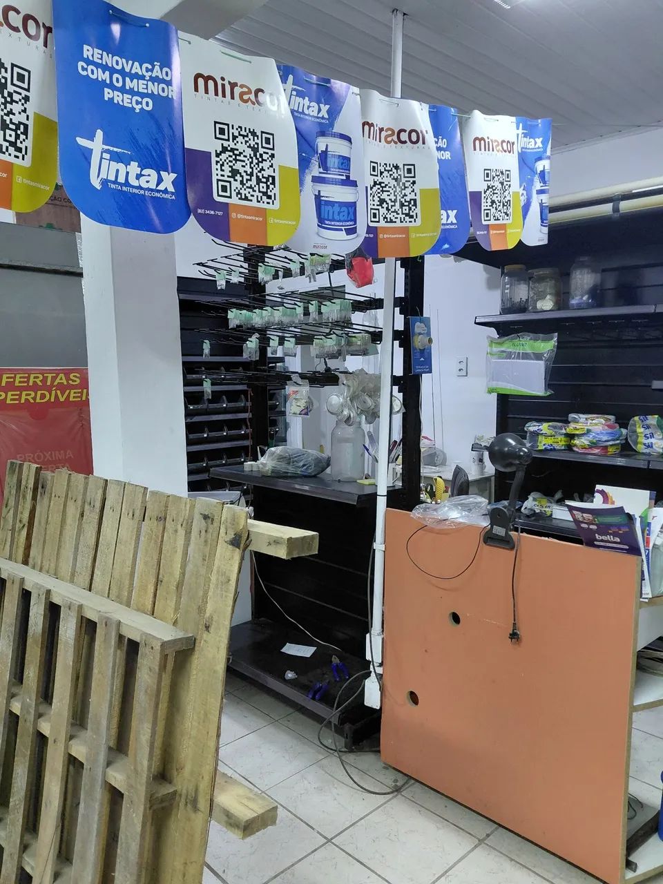 Gôndolas IMF preta de parede, 2,17 m de Alt, 5m de L e 5 bandejas reforçadas 2 régua gui - Foto 3