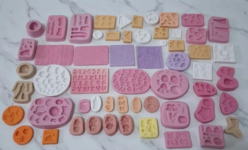 Kit de ferramentas e materiais para biscuit (usado)