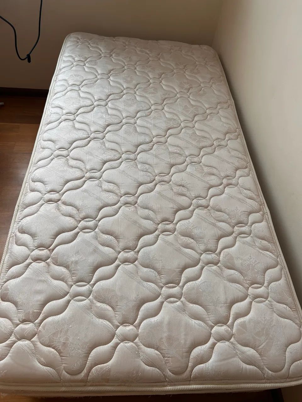 Cama Box Solteiro King com colchão