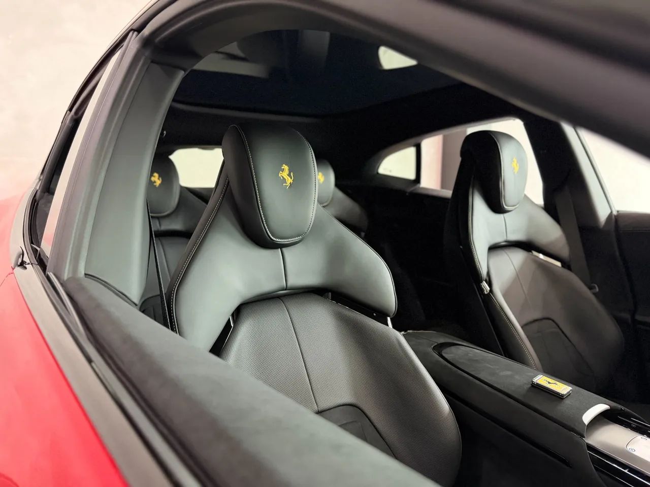 Ferrari Purosangue 6.5 V12 725cv, foto 18 de 20