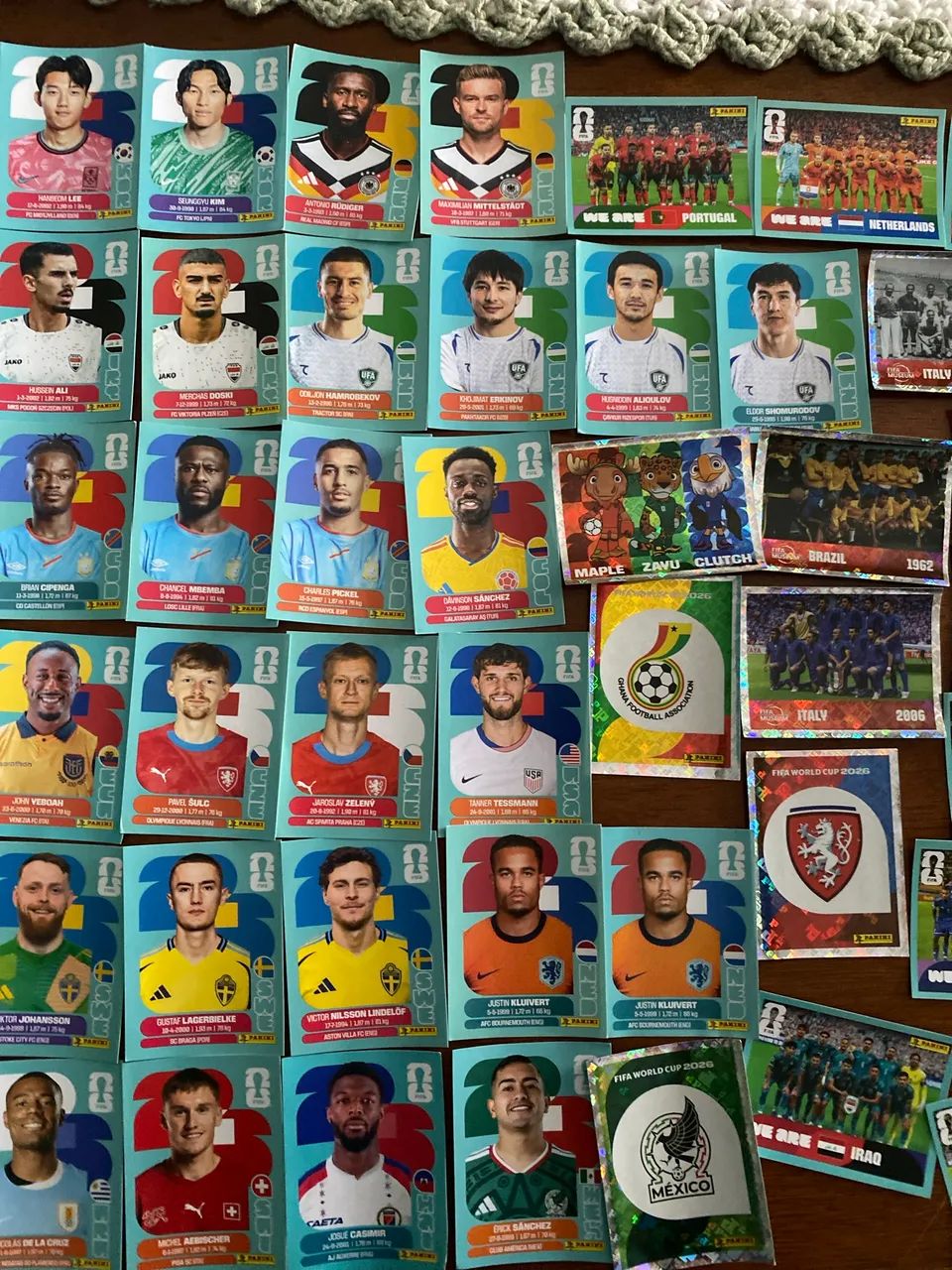 Figurinhas da copa 22/26 - Foto 4