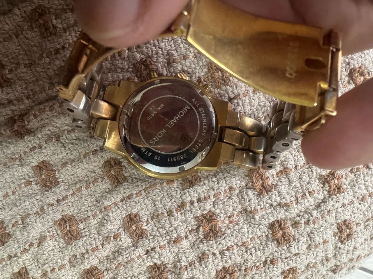 Michael Kors dourado e prata - Foto 2