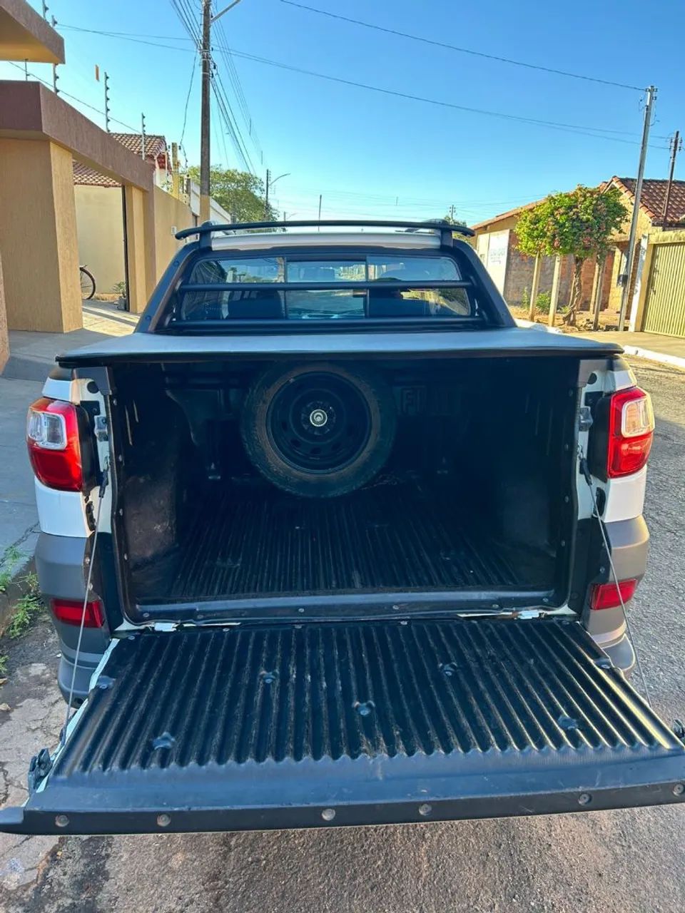Fiat Strada Working Hard 1.4 Fire Flex 8V CD 2018 - Foto 4