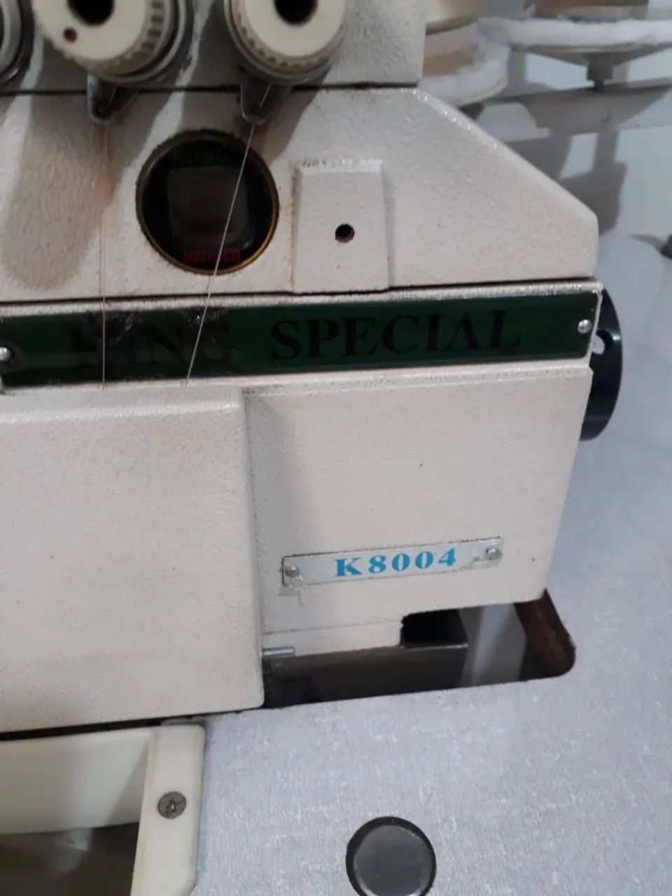 Máquina Overlock