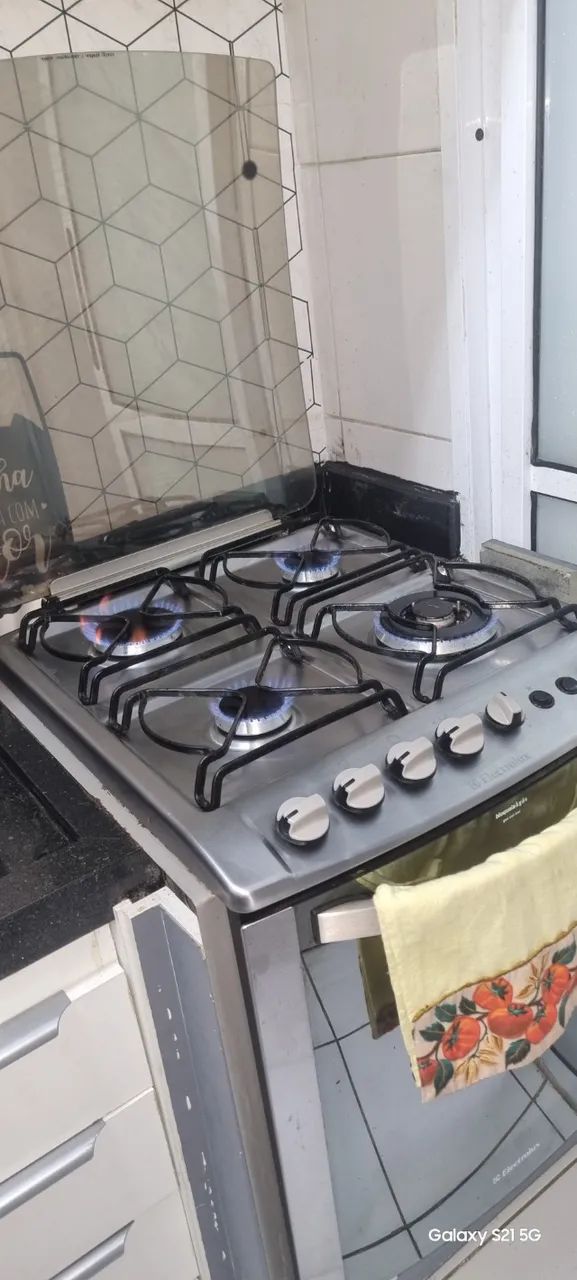 Fogão de embutir electrolux com grill - Foto 2