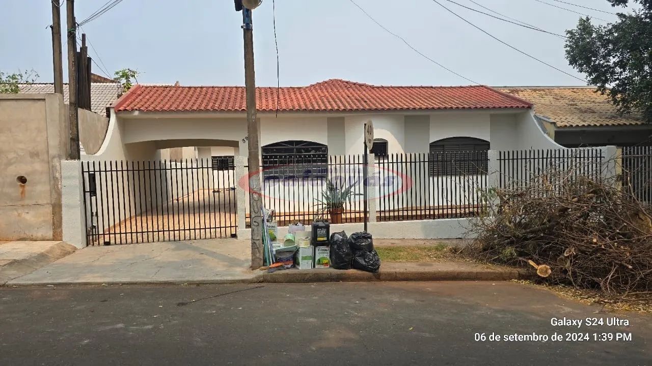 Imperdível Casa à Venda no Parque das Laranjeiras!