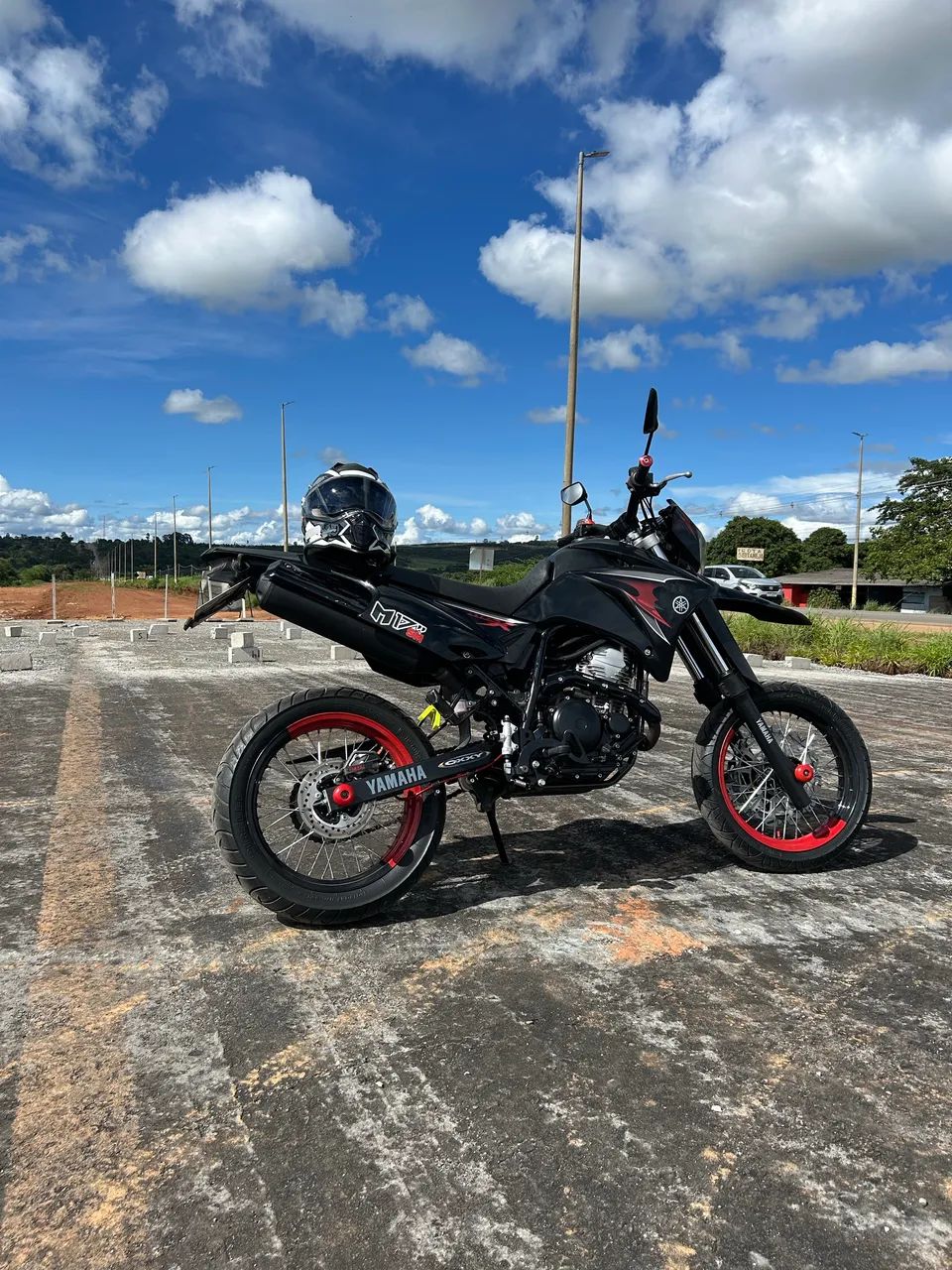 LANDER 250X  - Foto 3