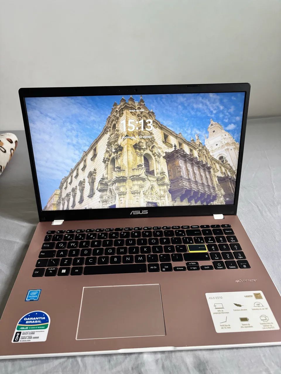 Notebook Asus rosa 