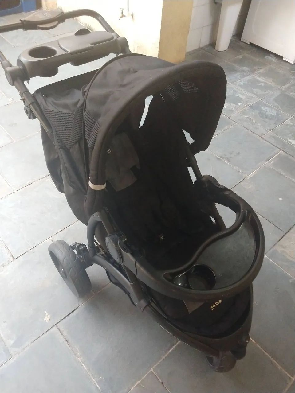 Carrinho de bebê com bebê conforto  - Foto 4