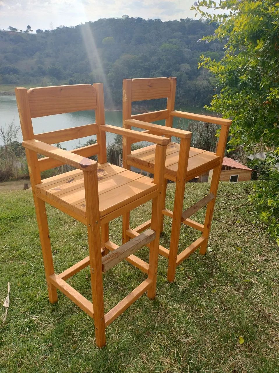 Cadeira de alimentação de madeira - Foto 2