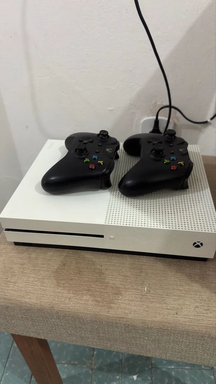 Vendo Xbox one S 1 Terá