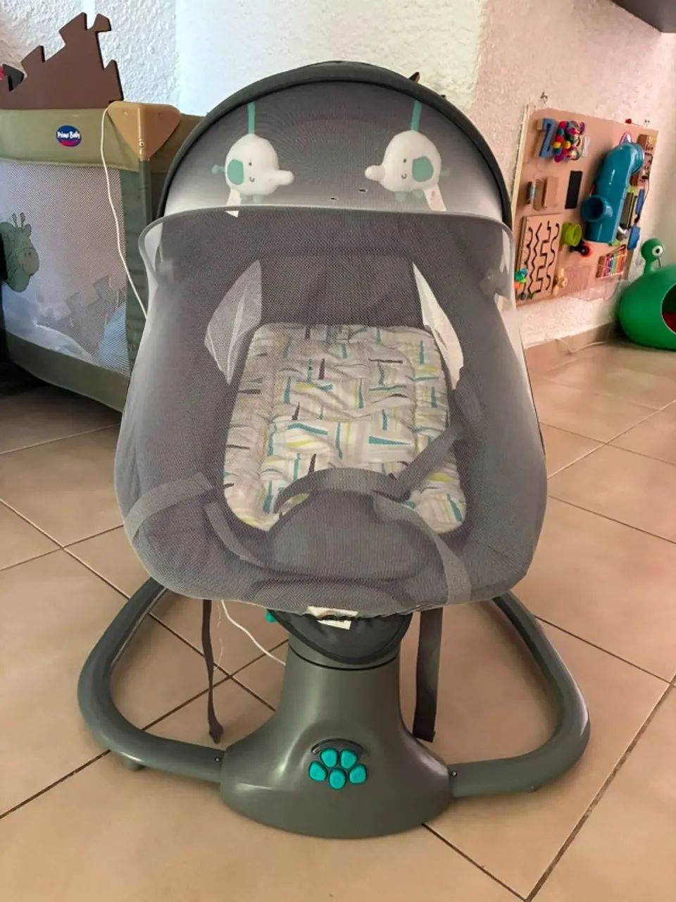 Cadeira Descanso Bebê Automática C/ Bluetooth E Fonte Bivolt
