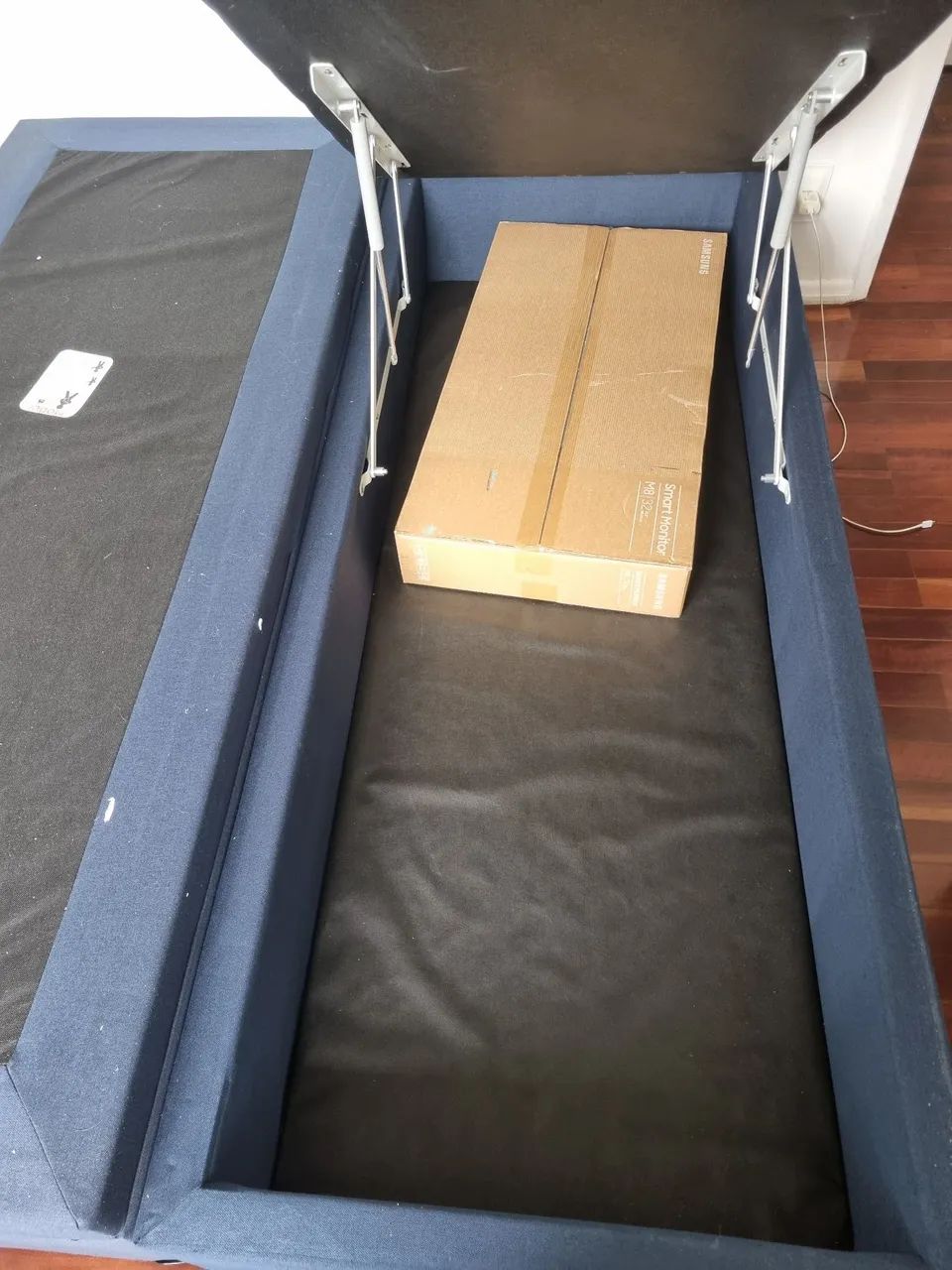 Cama queen com baú e colchão - Foto 4