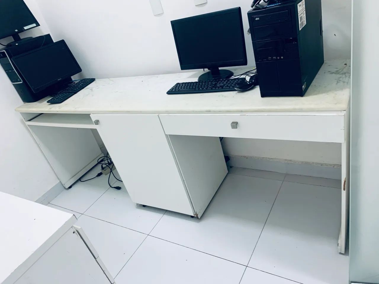 MESA PARA ESCRITÓRIO 