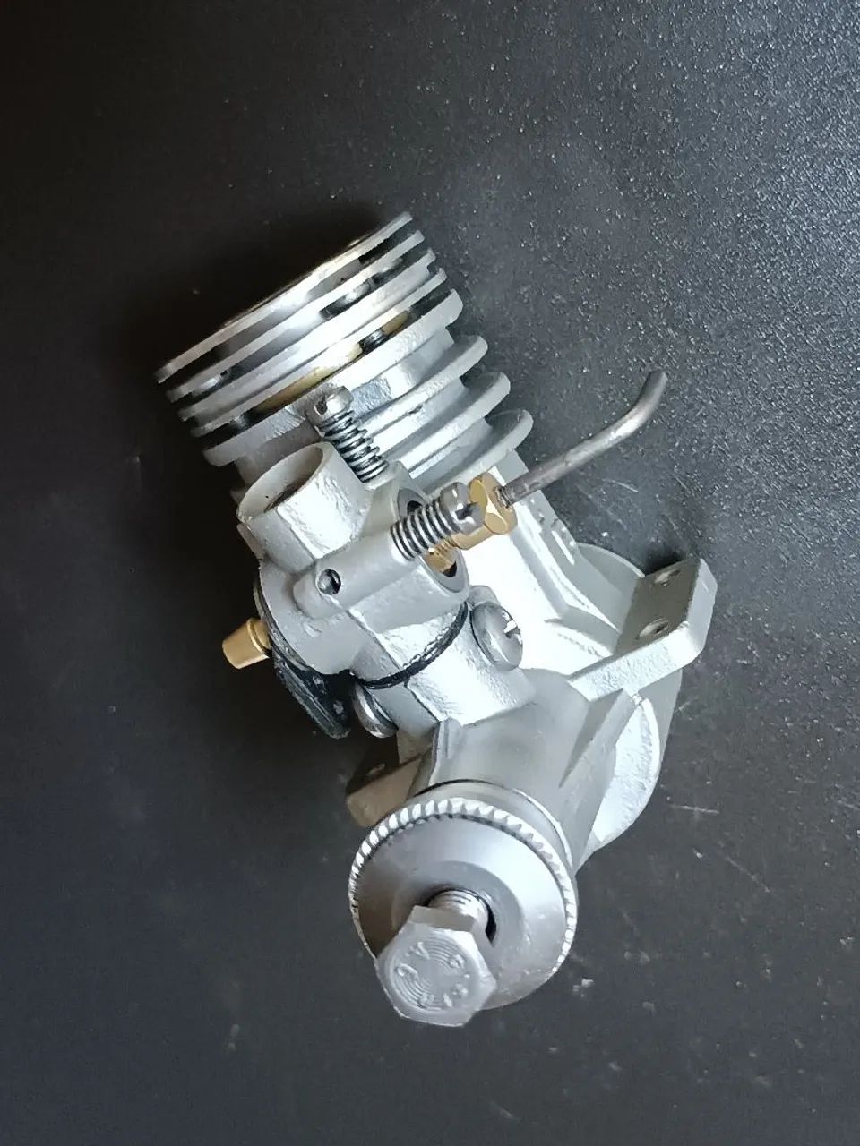 Motor aeromodelo CB25 nitro glow  - Foto 4