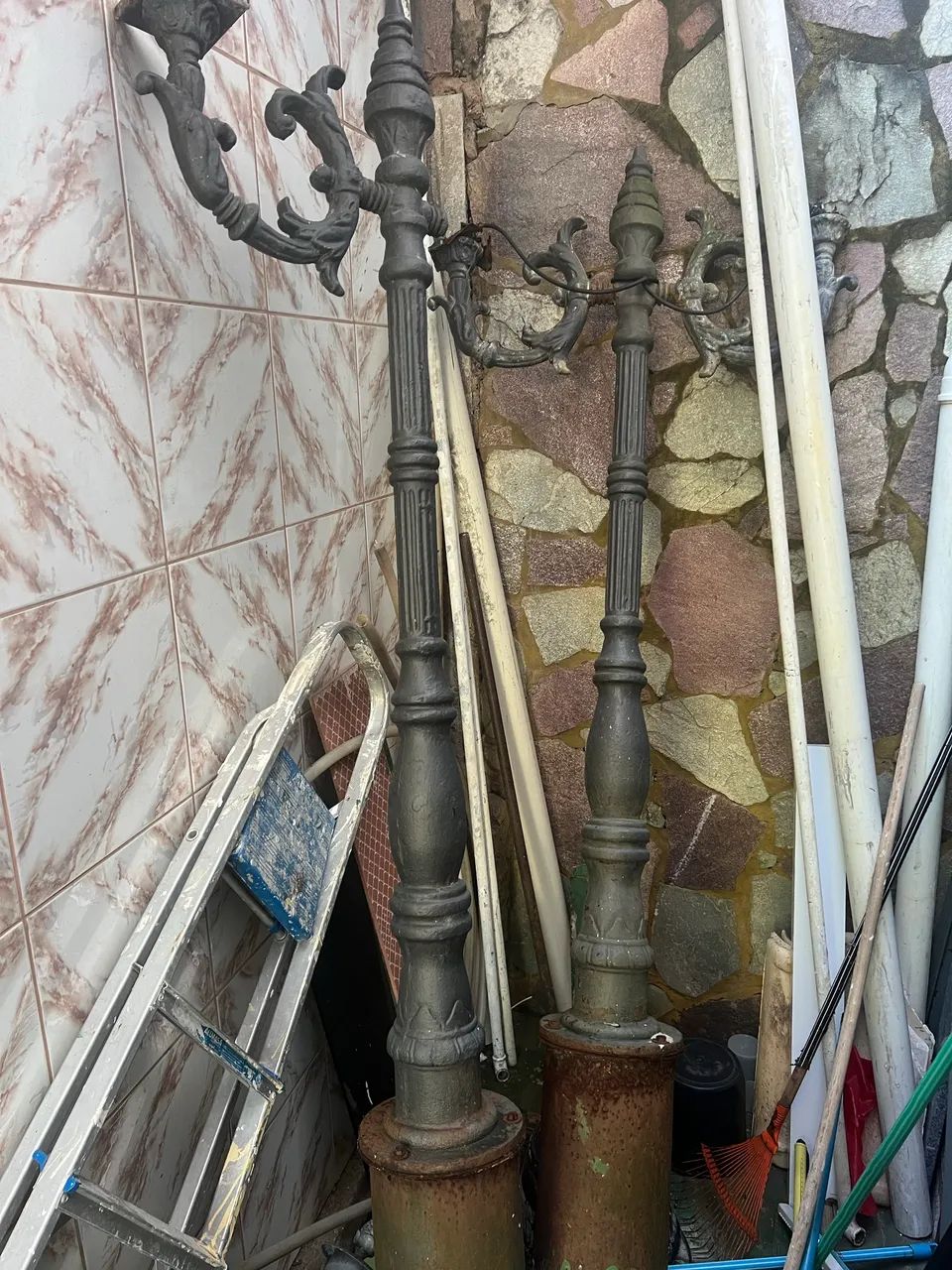 Poste de ferro  - Foto 3