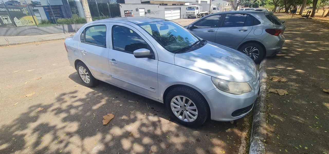 Volkswagen Voyage VOYAGE TREND 1.6 Mi Total Flex 8V 4p 2010