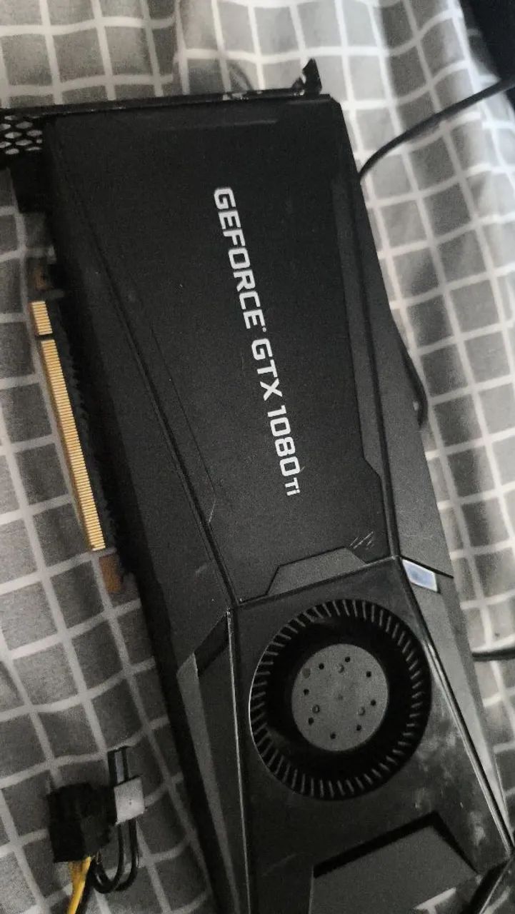 VENDO/TROCO GTX 1080 TI - Foto 2
