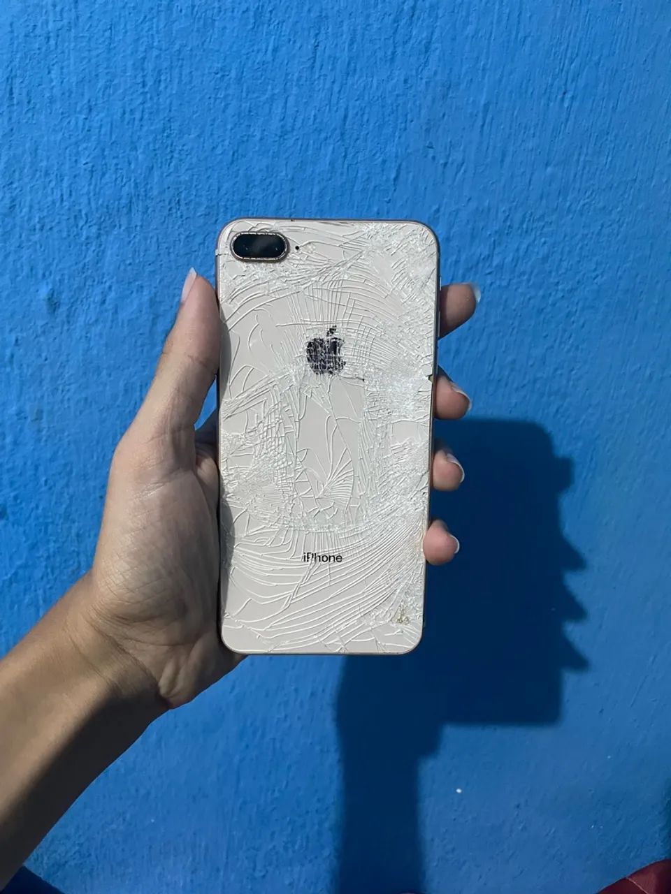 iPhone 8 Plus original para reaproveitamento de peças - Foto 4