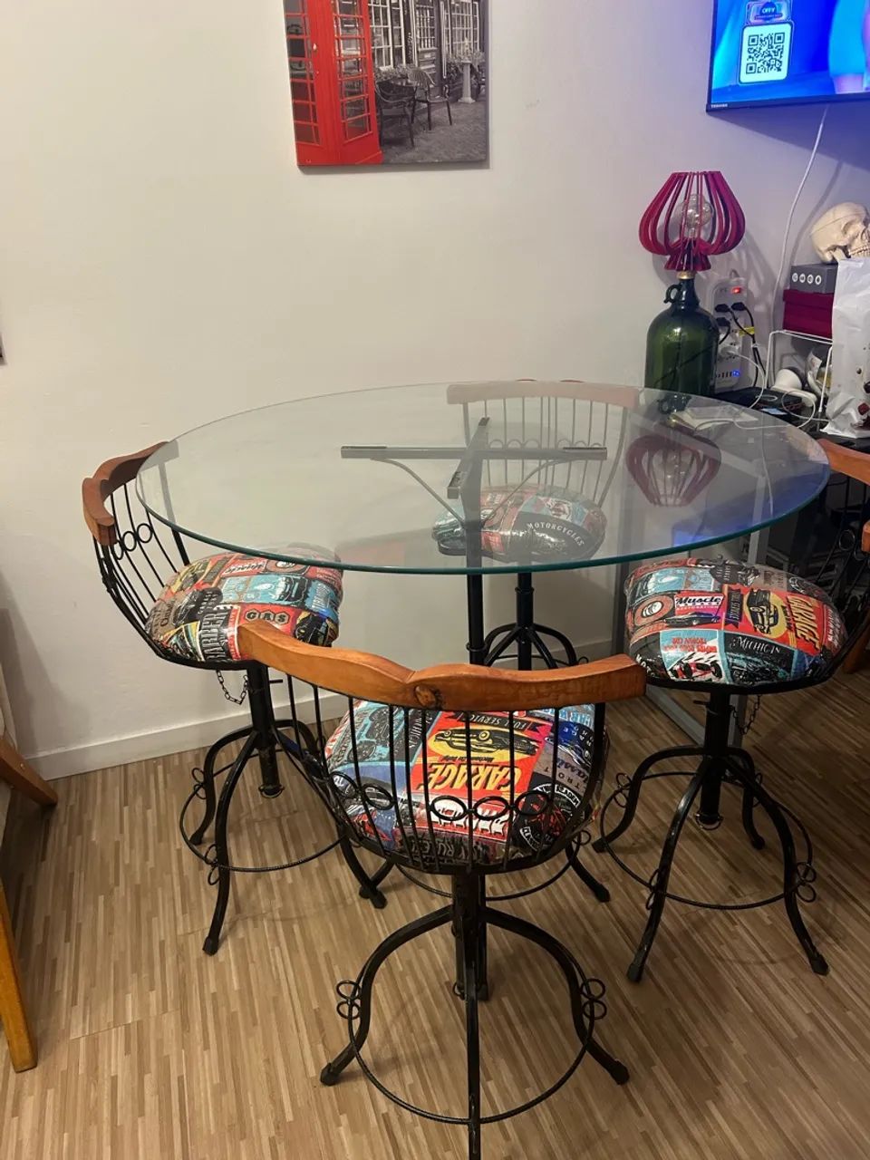 Jogo de mesa pouco usado