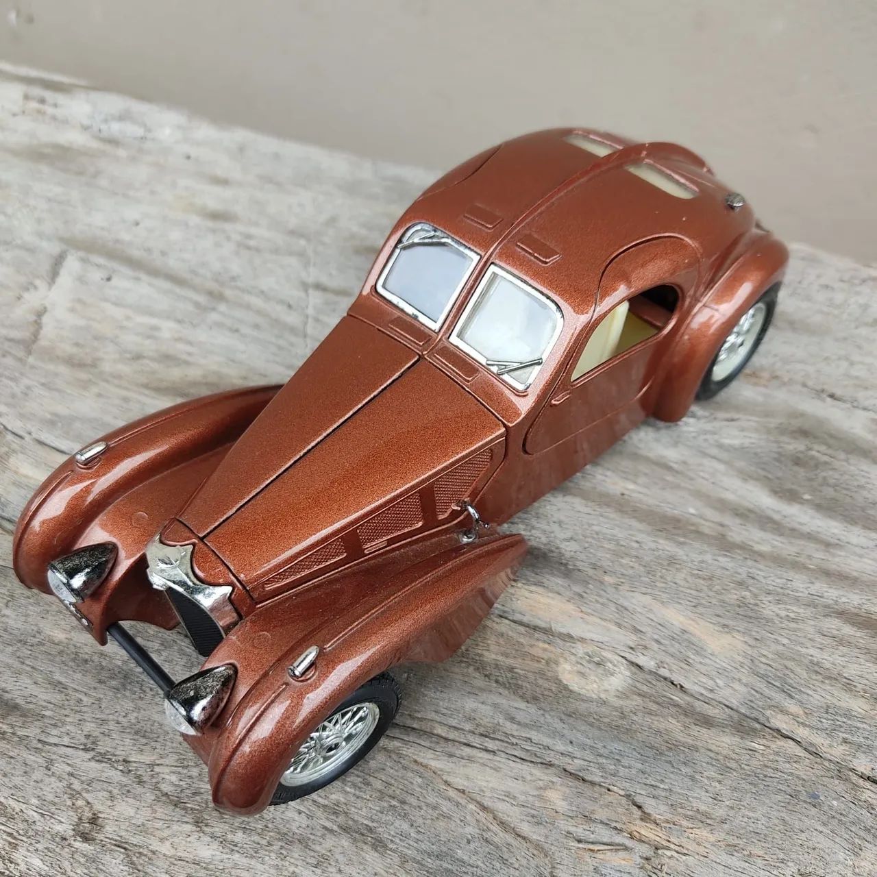 Réplica Bugatti tepy 57 SC atlantic 1956 - Foto 2