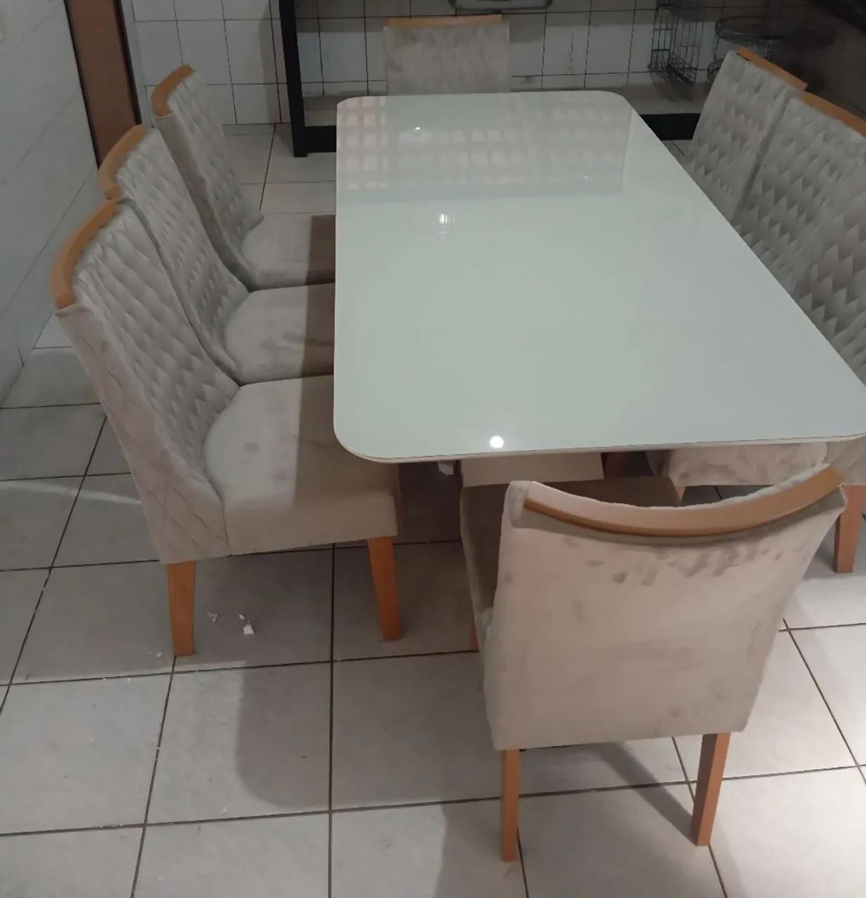 Mesa de jantar 8 cadeiras nova - Foto 2