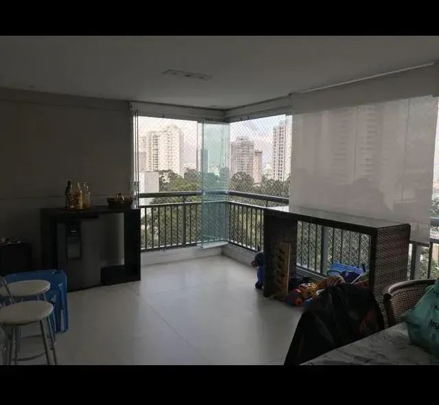 EVOLVE , lindo , novo, bem localizado e bem decorado com ampla varanda gourmet