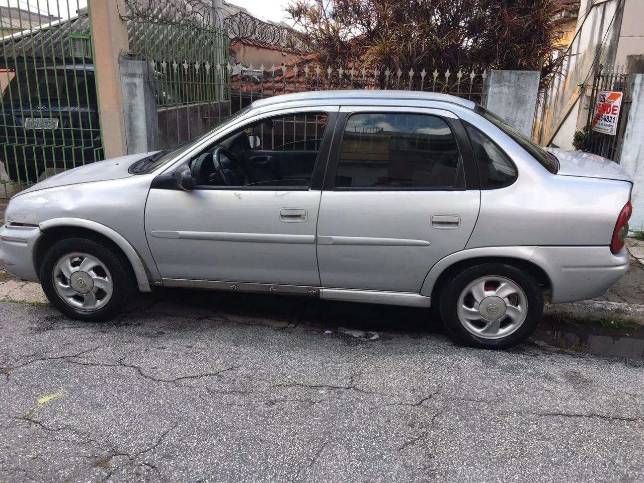 Chevrolet Corsa Sedan Super Milenium 1.0 MPFI 16V 2001