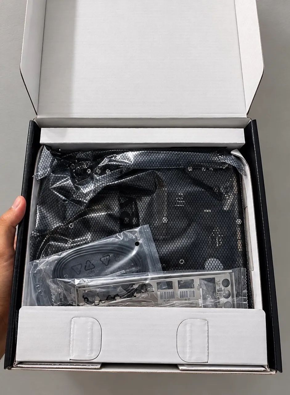 Placa-mãe Gigabyte B450M DS3H V2 - Foto 2