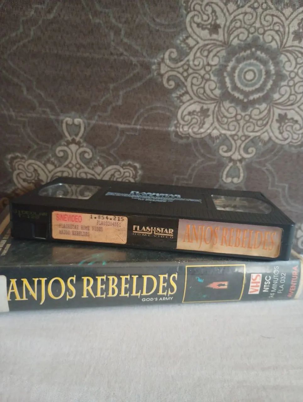 VHS FILME ANJOS REBELDES  - Foto 2