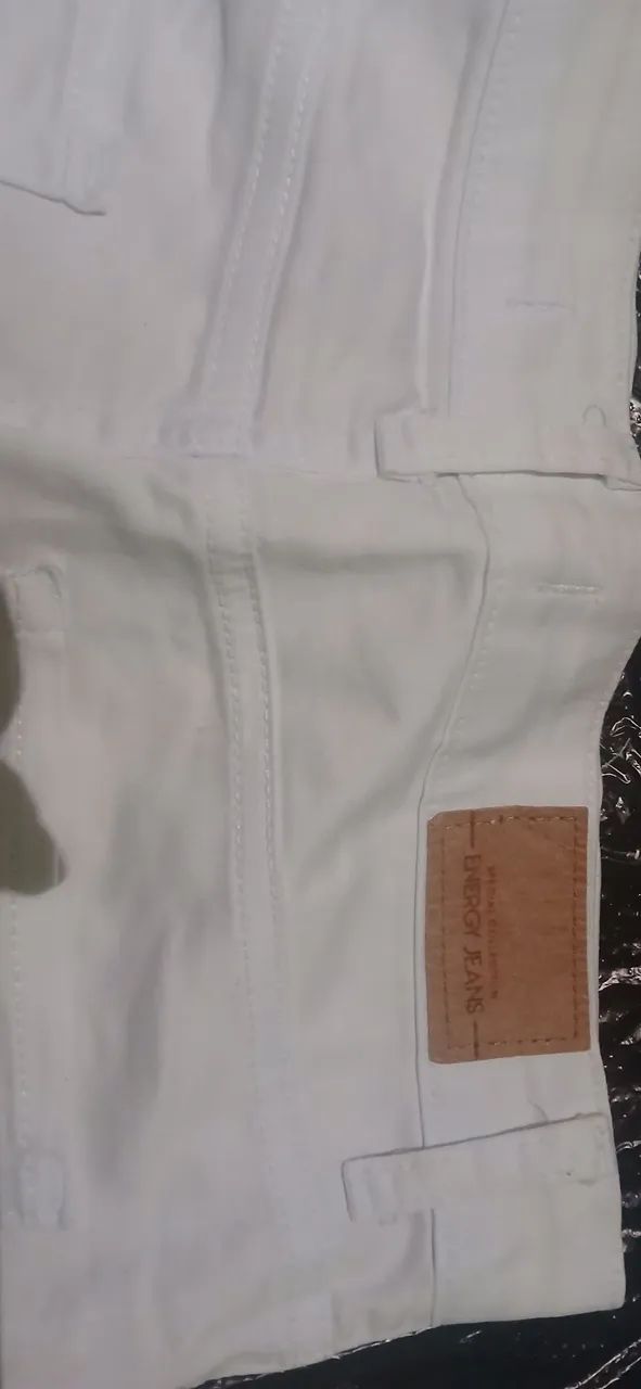 Conjunto blusa e calça branca em otimo estado  - Foto 2