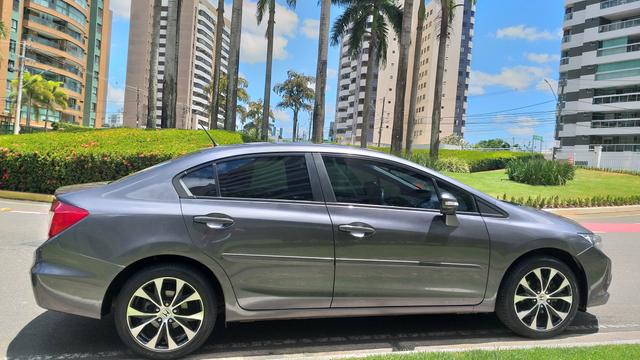 Honda Civic LRX 2.0 14/15 impecável, próximo licenciamento para 09/2020