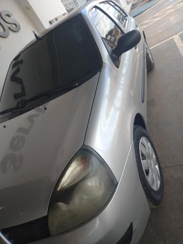 Renault Clio - Foto 2