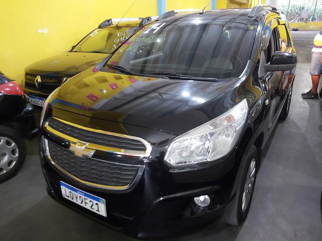 Spin 2014 lt 1.8 automática com gnv