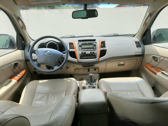 TOYOTA HILUX SW4 SRV 4x4 3.0 7LG TDI DIESEL AT 10-10 - Foto 3