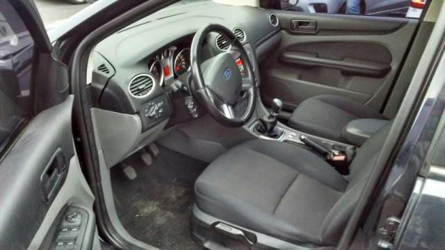 FORD FOCUS SEDAN GLX KINETIC 2.0 16V FLEX Preto 2011/2012 - Foto 3