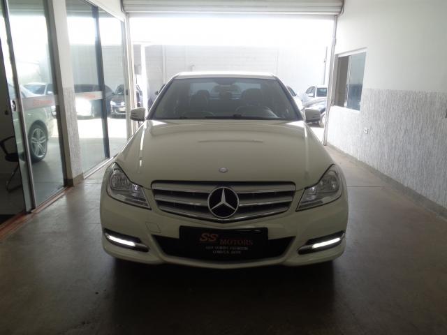 MERCEDES-BENZ C 180 2011/2012 1.6 CGI CLASSIC 16V TURBO GASOLINA 4P AUTOMÁTICO