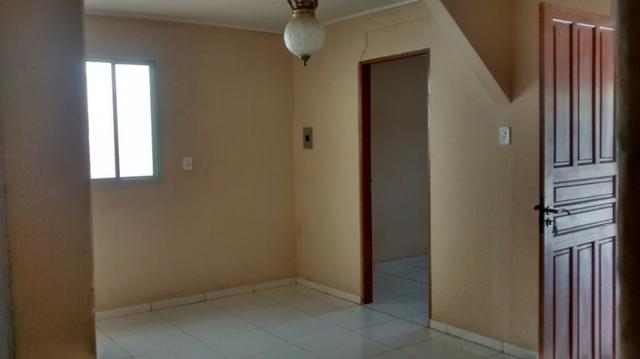 Casa 3 quartos, ótima referência, recém reformada - Foto 6