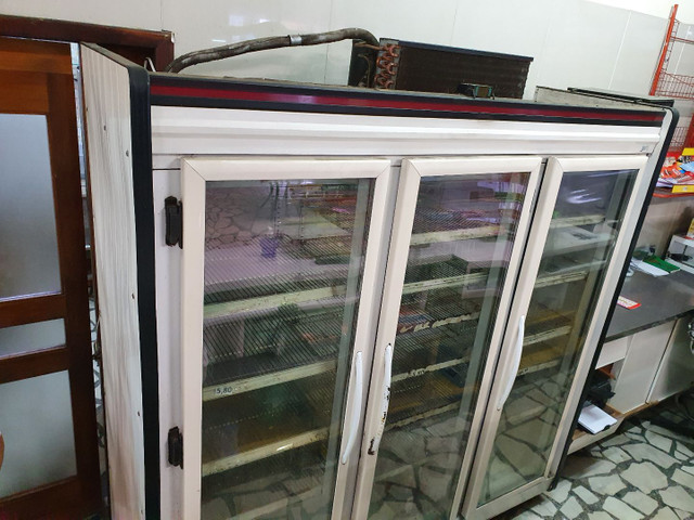 Freezer balcão refrigerado 3 portas. (motor novo mais potente) - Foto 3