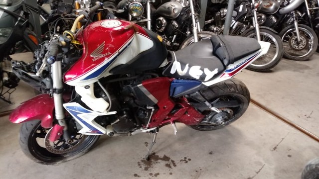 Sucata de moto para retirada de peças CB 1000r 2013/2015 - Foto 3