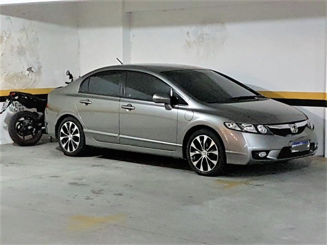 HONDA CIVIC LXL SE AUT. 2011 BAIXA KM LACRADO