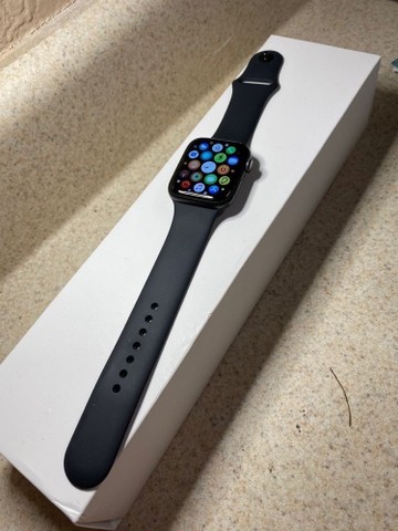 apple watch 5 40mm olx