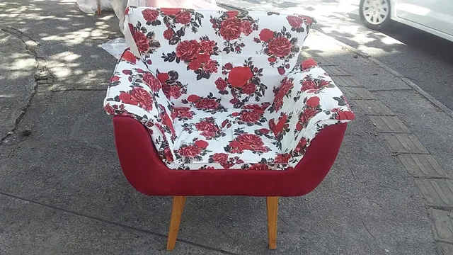 Poltrona decorativa opala  +24 anúncios na OLX Brasil