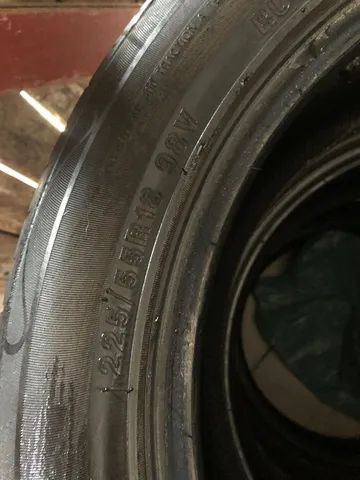 Pneu 225/55 18 semi novo - Foto 2